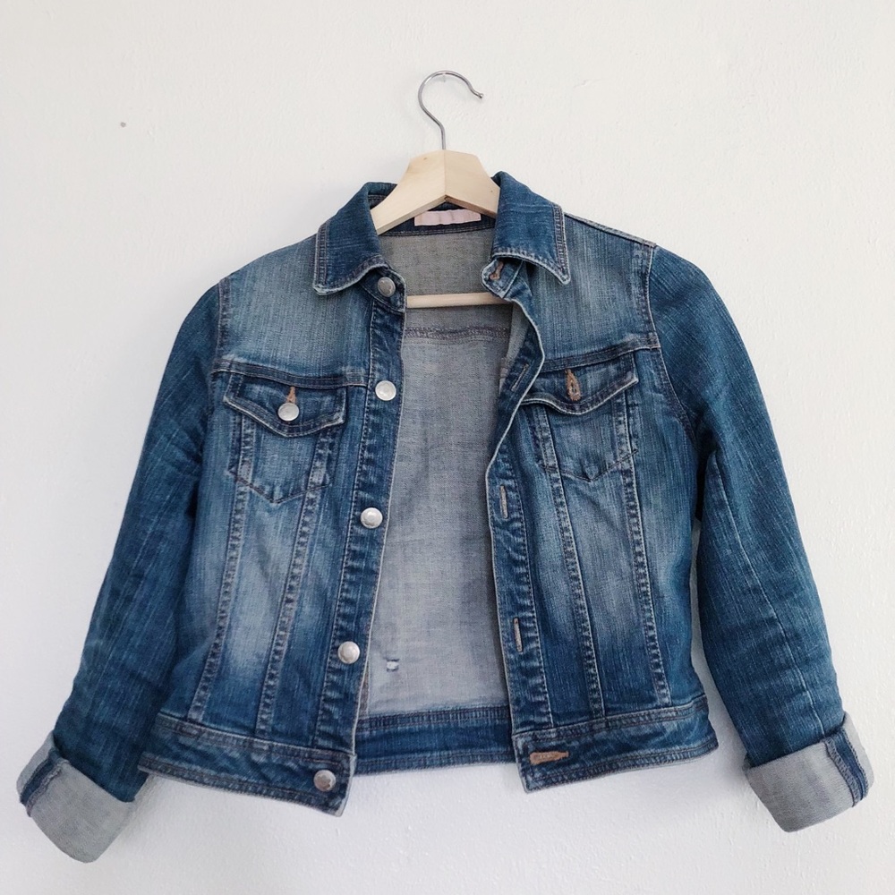Cropped denim jacket